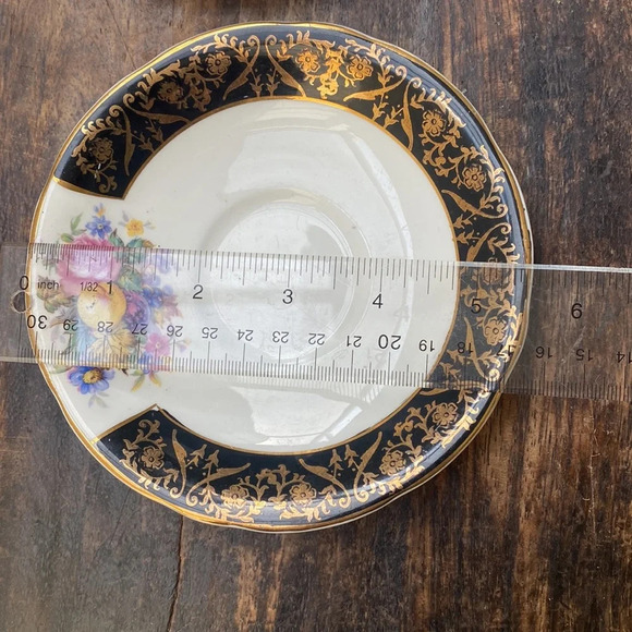 Vintage collectible fine China one is 22k gold 6 plates total - Picture 2 of 12